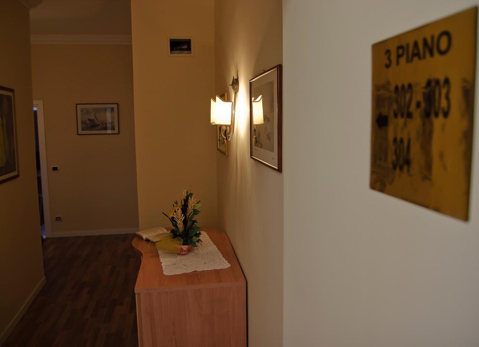 グラヴィーナ・イン・プーリア Le Stanze Del Console Bed & Breakfast エクステリア 写真