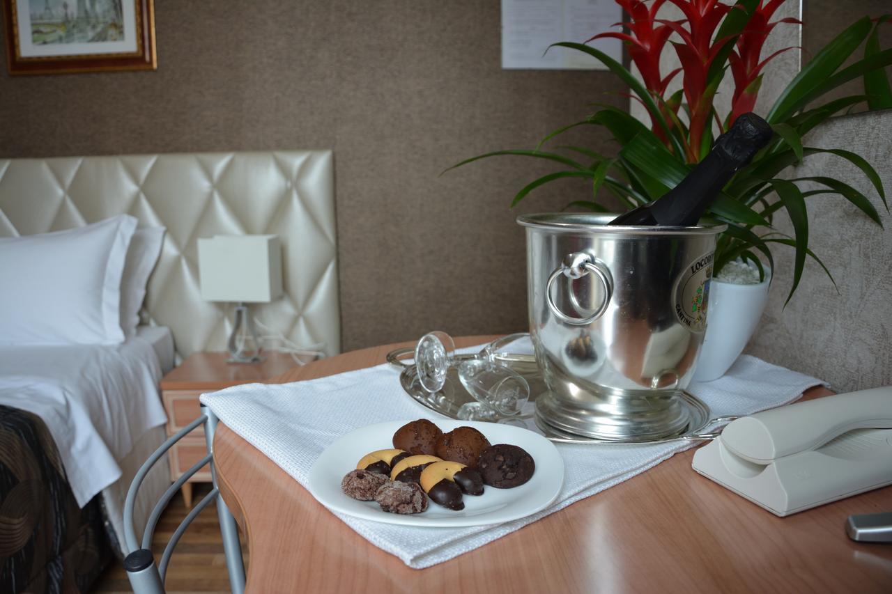 グラヴィーナ・イン・プーリア Le Stanze Del Console Bed & Breakfast エクステリア 写真