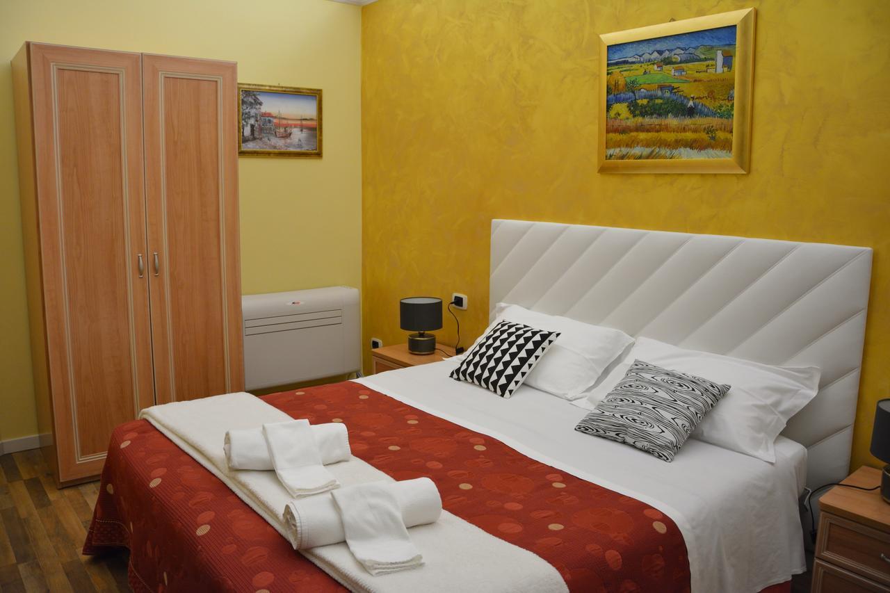 グラヴィーナ・イン・プーリア Le Stanze Del Console Bed & Breakfast エクステリア 写真