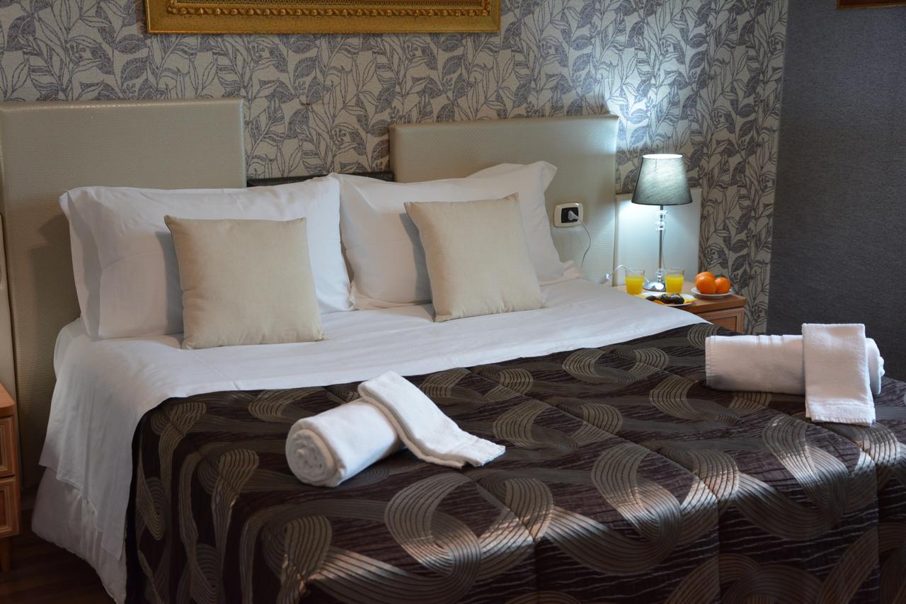 グラヴィーナ・イン・プーリア Le Stanze Del Console Bed & Breakfast エクステリア 写真